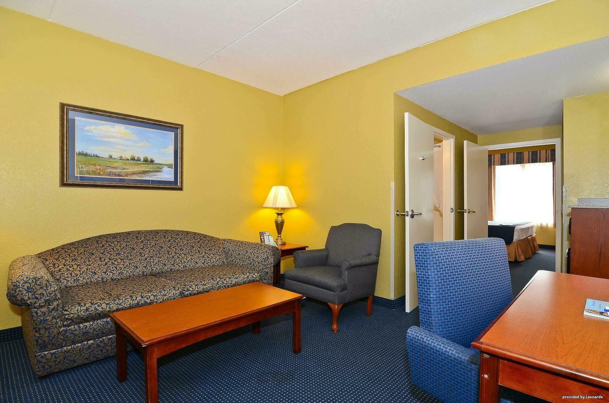 Hotel Western Executive & Wyoming