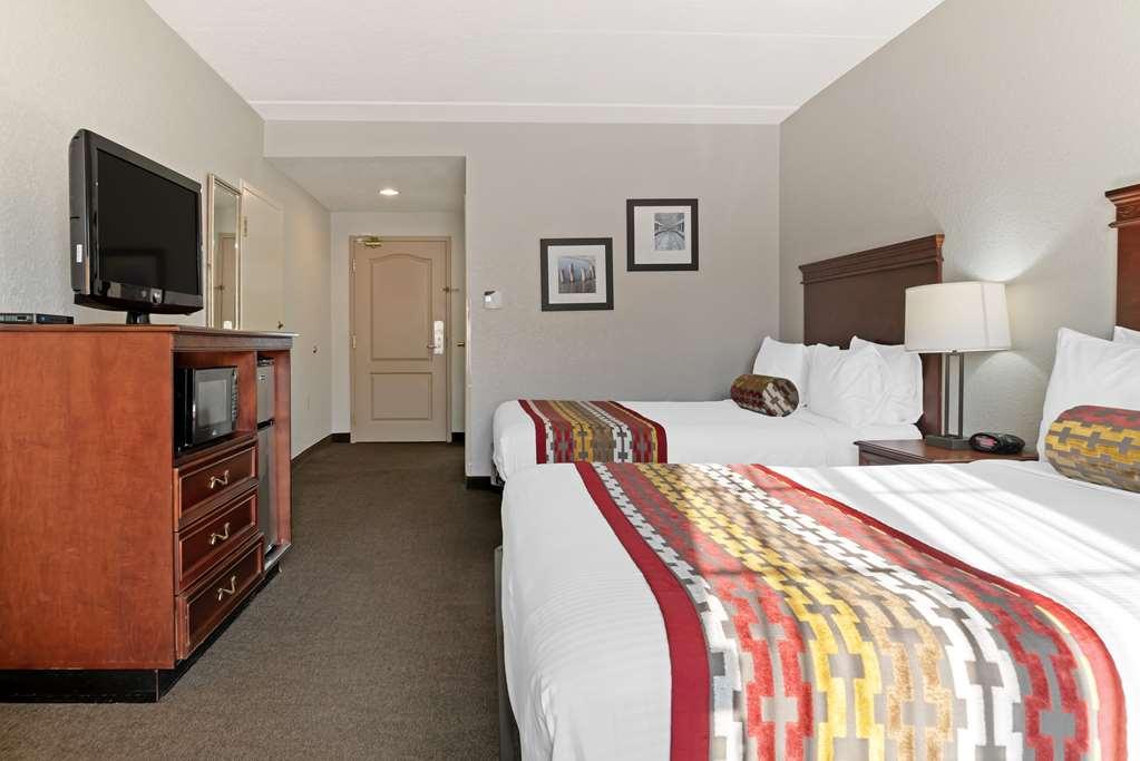 Hotel Western Executive & Wyoming