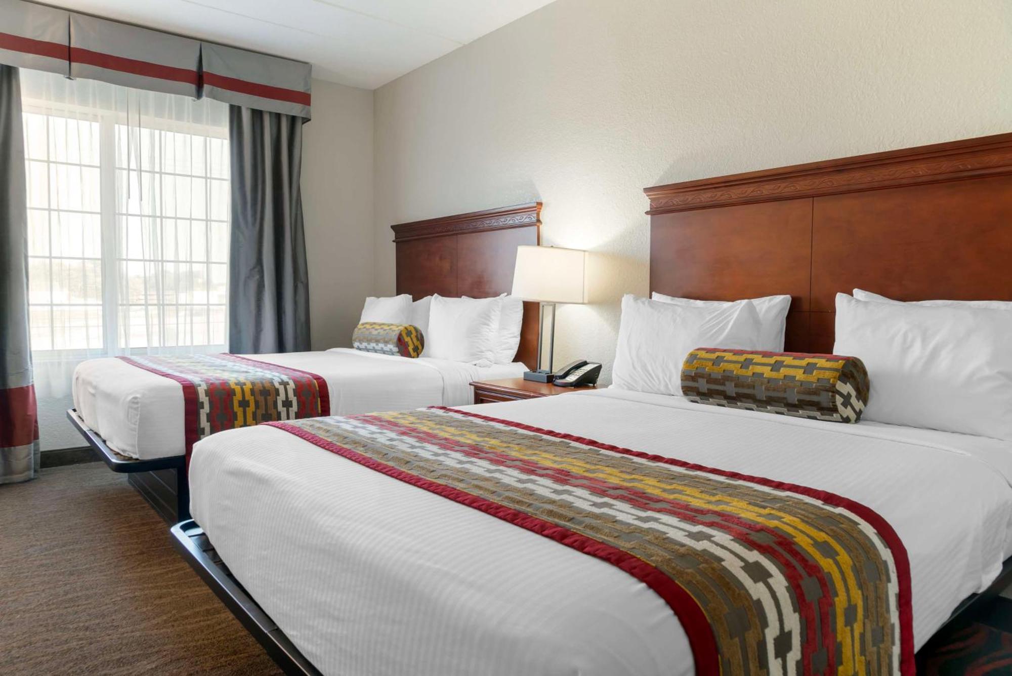 Hotel Western Executive & 3*