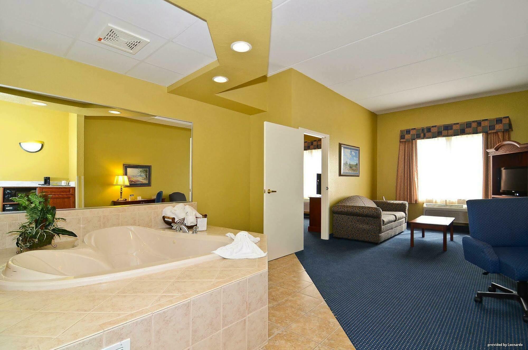 Western Executive & 3* Wyoming